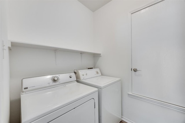 14605 Naruna Way, Pflugerville, TX 78660 - washroom featuring washing machine and dryer