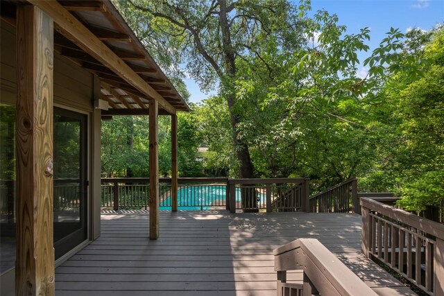 5902 Tumbling Cir, Austin, TX 78731 - view of wooden terrace