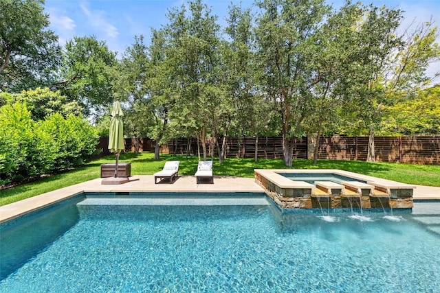 3604 Shady Creek Cv, Austin, TX 78746 - view of swimming pool featuring a fenced backyard, a pool with connected hot tub, and view of scattered trees