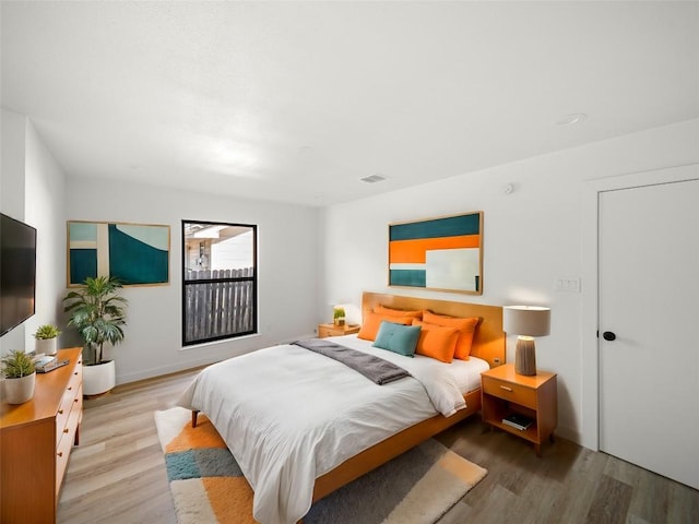 3912 Hillside Dr, Round Rock, TX 78681 - bedroom with light wood-style flooring