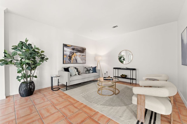 5913 N W Pl, Austin, TX 78731 - living area with baseboards