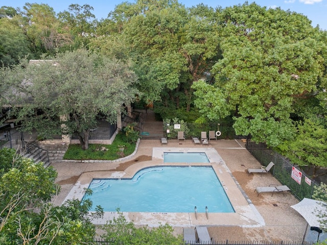 5913 N W Pl, Austin, TX 78731 - community pool with a patio
