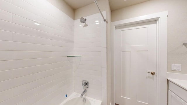 4019 Illian Cv, Killeen, TX 76542 - full bath with vanity and  shower combination