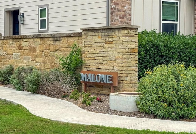 10401 Bramble Berry Dr, Austin, TX 78748 - view of community sign