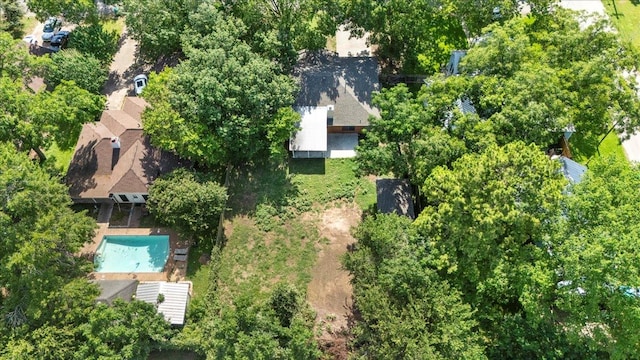 910 Garwood St, Smithville, TX 78957 - aerial view of a pool area
