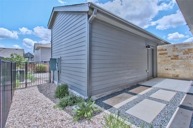 5907 Rotunda Vw, Austin, TX 78747 - view of outbuilding