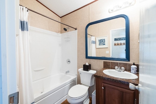 231 Wolf Run, Burnet, TX 78611 - full bathroom featuring ornamental molding, shower / bath combo, vanity, and toilet