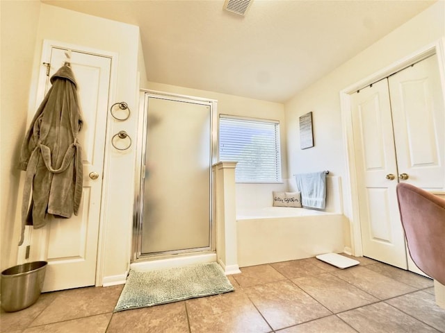 404 Autumn Trl, Georgetown, TX 78626 - full bath featuring a stall shower and a garden tub