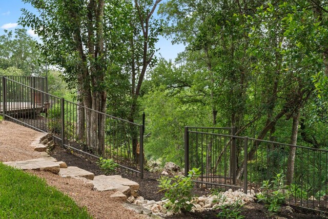 4622 Lake View Dr, Austin, TX 78731 - view of yard featuring a deck