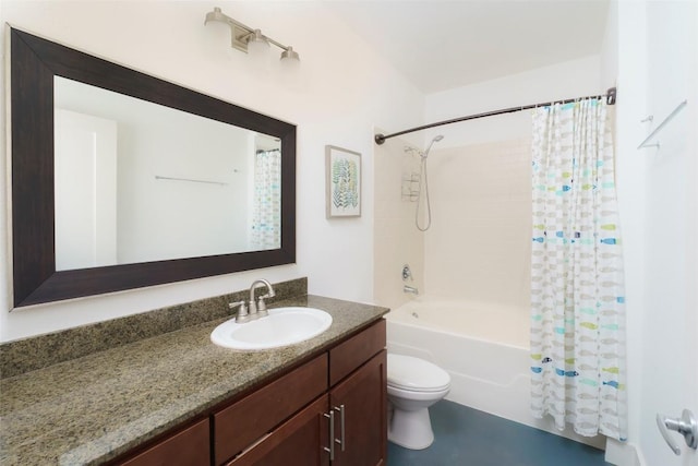 3016 Guadalupe St Unit 202, Austin, TX 78705 - full bathroom featuring vanity, shower / bath combination with curtain, and toilet