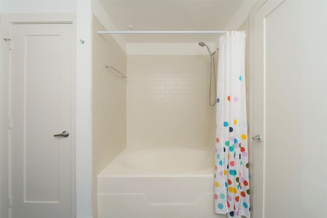 3016 Guadalupe St Unit 202, Austin, TX 78705 - bathroom with shower / tub combo with curtain