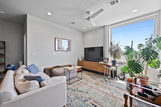 1800 E 4th St Unit 335, Austin, TX 78702 - living room with a ceiling fan and recessed lighting