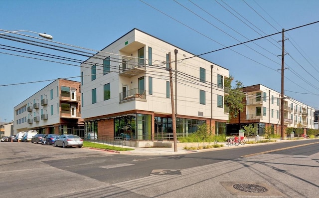 1800 E 4th St Unit 335, Austin, TX 78702 - view of property featuring a residential view