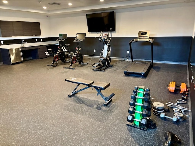 1800 E 4th St Unit 335, Austin, TX 78702 - exercise room with recessed lighting and baseboards