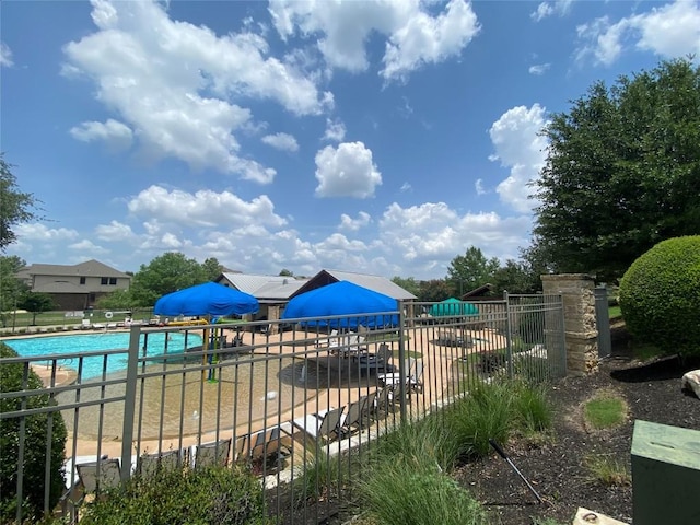 624 Purtis Creek Ln, Georgetown, TX 78628 - view of community pool