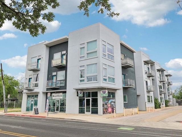 2931 E 12th St Unit 206, Austin, TX 78702 - view of apartment building / complex