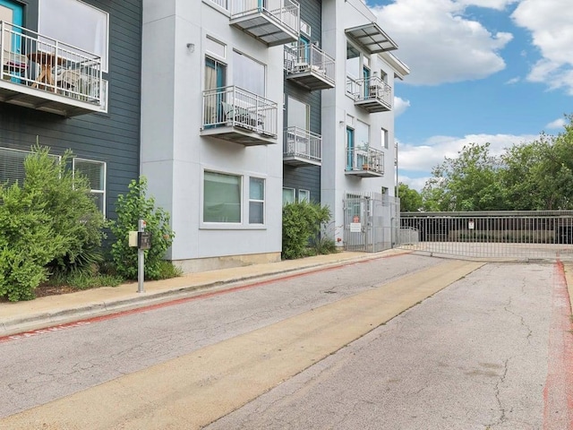 2931 E 12th St Unit 206, Austin, TX 78702 - view of apartment building / complex