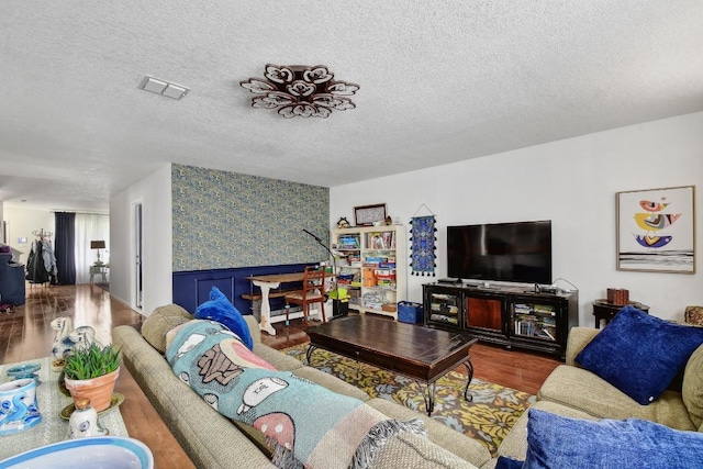655 Northlake Dr, New Braunfels, TX 78130 - photo 4