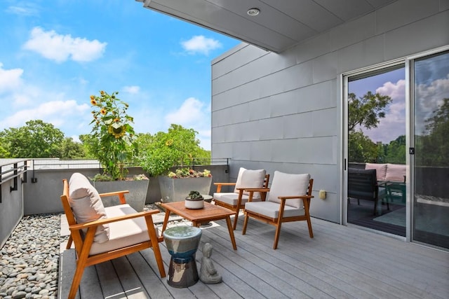 1003 E 8th St, Austin, TX 78702 - view of wooden terrace
