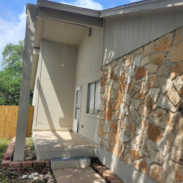 405 S Blue Ridge Parkway, Cedar Park, TX 78613 - view of exterior entry with stone siding