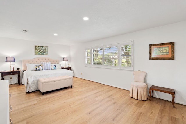 618 Hi Stirrup, Horseshoe Bay, TX 78657 - bedroom featuring light wood-style floors, recessed lighting, and baseboards