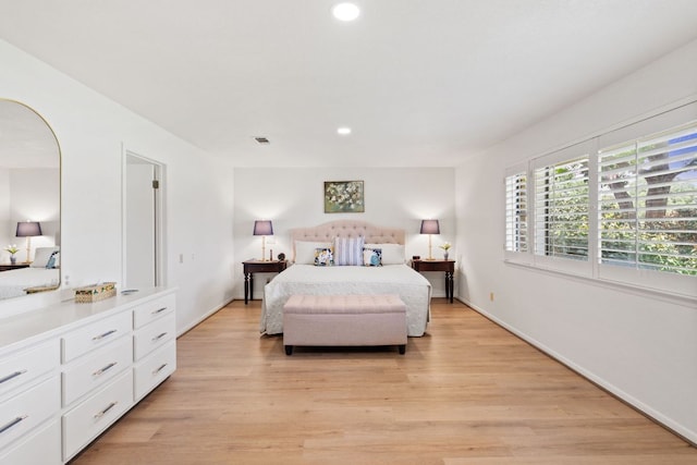 618 Hi Stirrup, Horseshoe Bay, TX 78657 - bedroom featuring light wood-type flooring, recessed lighting, and baseboards