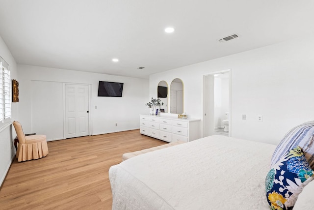 618 Hi Stirrup, Horseshoe Bay, TX 78657 - bedroom featuring light wood finished floors and recessed lighting