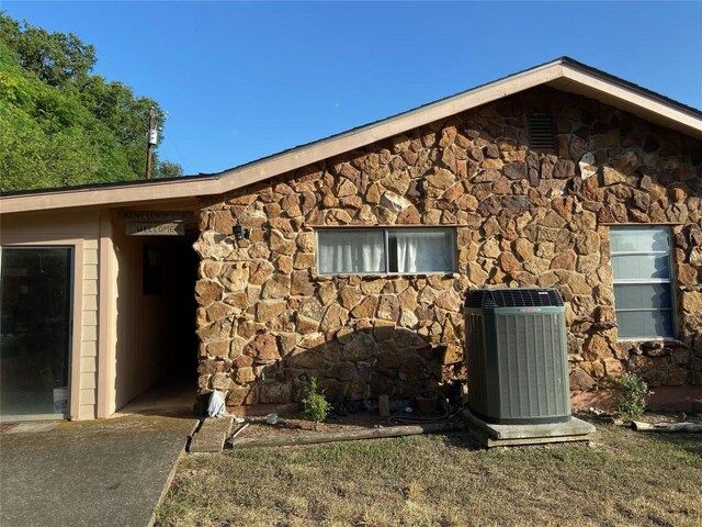 1058 Lonesome, Canyon Lake, TX 78133 - photo 3