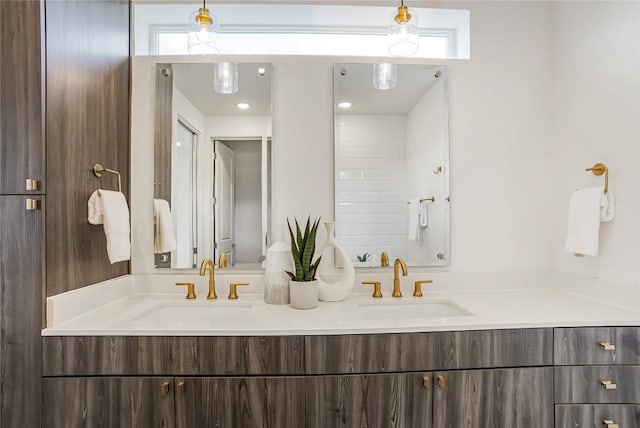 2624 Metcalfe Rd Unit 17, Austin, TX 78741 - full bath featuring double vanity