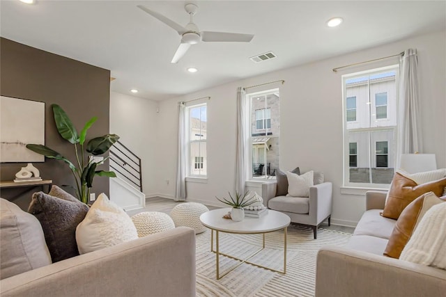 2624 Metcalfe Rd Unit 17, Austin, TX 78741 - living room featuring baseboards, light wood-style floors, recessed lighting, and a ceiling fan