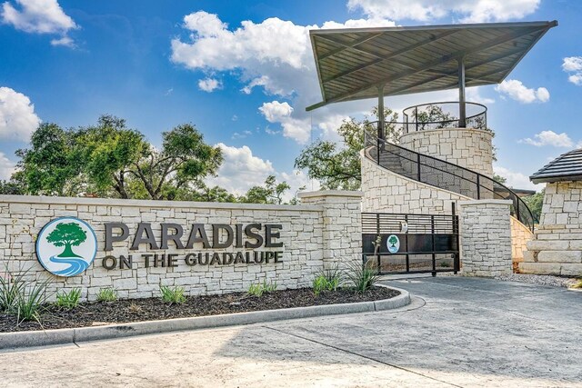 1942 Paradise Pkwy, Canyon Lake, TX 78133 - photo 31