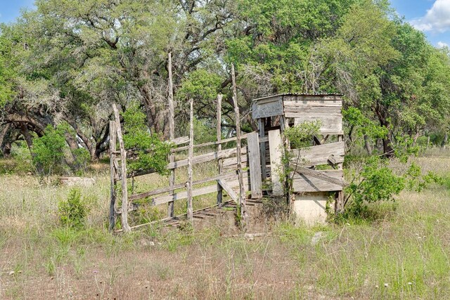 1942 Paradise Pkwy, Canyon Lake, TX 78133 - photo 10