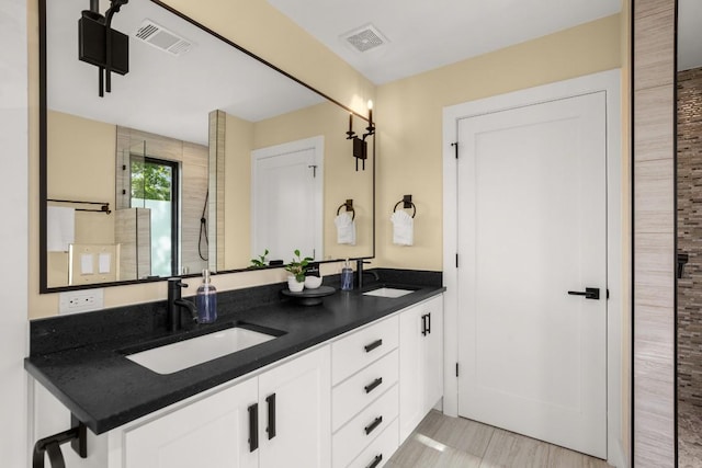 1405 Parkinson Dr, Austin, TX 78704 - bathroom with double vanity
