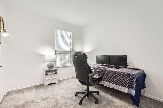 1521 W Kerr Pass, Leander, TX 78641 - carpeted office with baseboards
