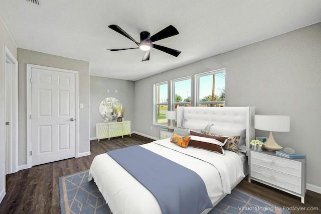 212 Walnut Ave, Luling, TX 78648 - bedroom with wood finished floors and ceiling fan