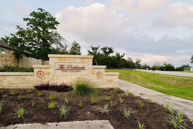 114 Loysoya St, Bastrop, TX 78602 - view of community / neighborhood sign