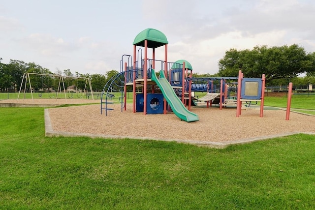114 Loysoya St, Bastrop, TX 78602 - communal playground featuring a yard
