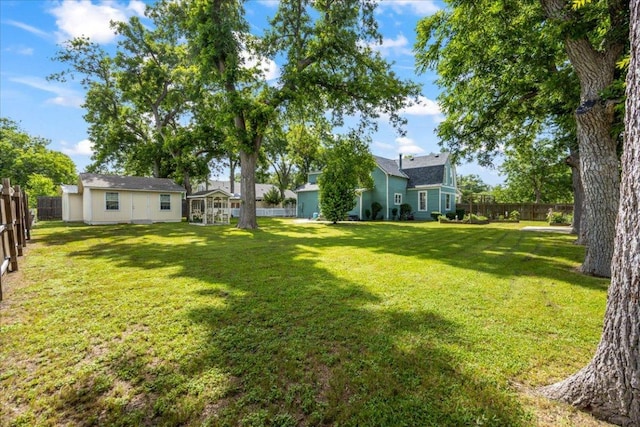 1223 Cecelia St, Taylor, TX 76574 - view of fenced backyard