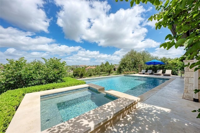 8100 Magnolia Ridge Cv, Austin, TX 78738 - view of pool featuring a patio and a pool with connected hot tub