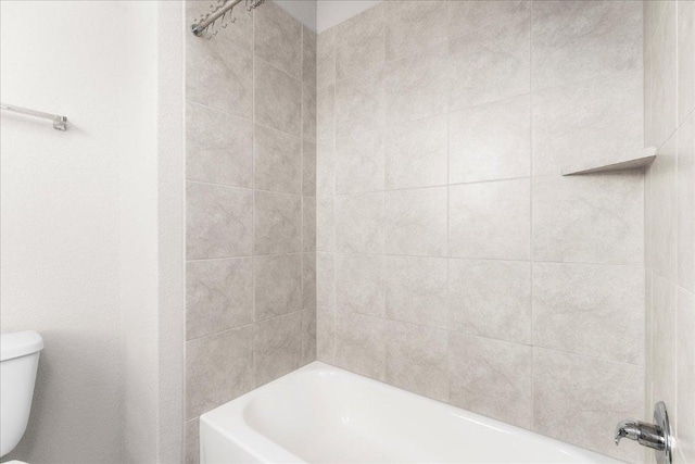 2800 Joe Dimaggio Blvd Unit 100, Round Rock, TX 78665 - full bathroom with toilet and shower / washtub combination