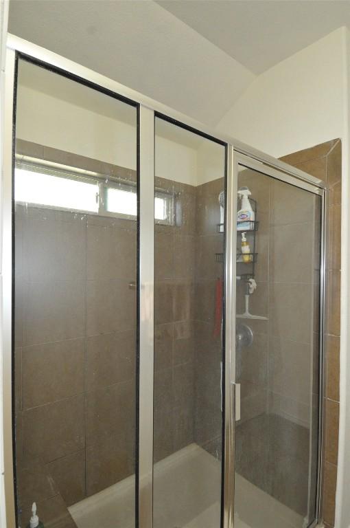 16805 Ruggio Rd, Pflugerville, TX 78660 - full bath with a shower stall