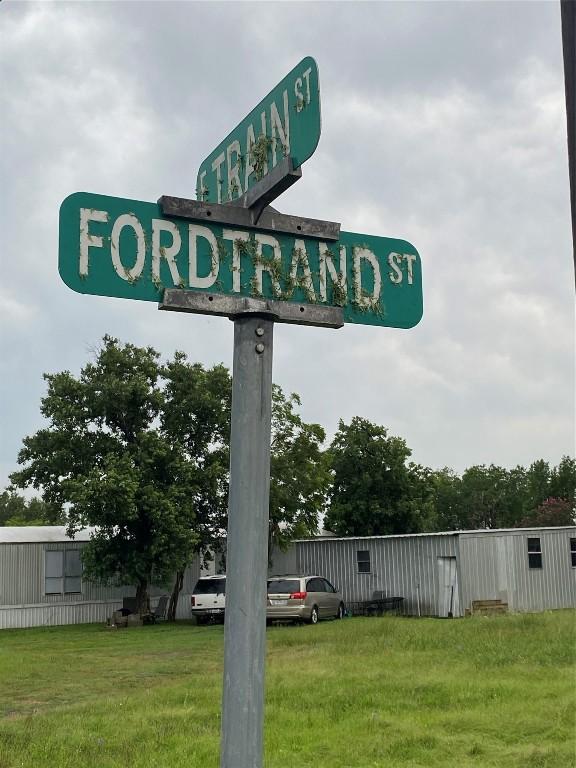406 Fordtrand St, Ellinger, TX 78938 - photo 13
