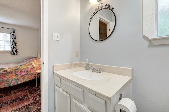 2008 Kenneth Ave Unit B, Austin, TX 78741 - bathroom featuring vanity