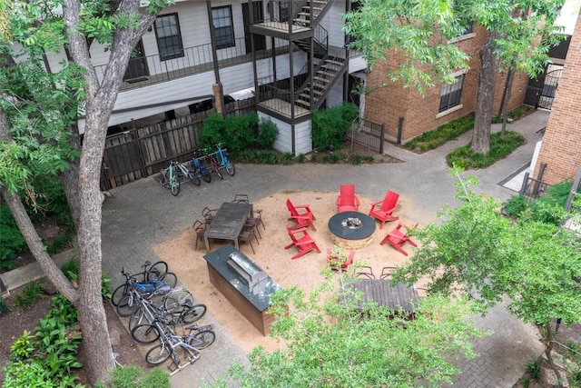 203 E 31st St Unit 304, Austin, TX 78705 - view of home's community with an outdoor fire pit