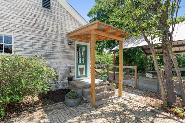 1922 W Lake Dr, Taylor, TX 76574 - view of patio / terrace with a gate