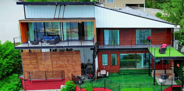 1800 Buffalo Gap Rd, Austin, TX 78734 - rear view of house featuring entry steps and a balcony