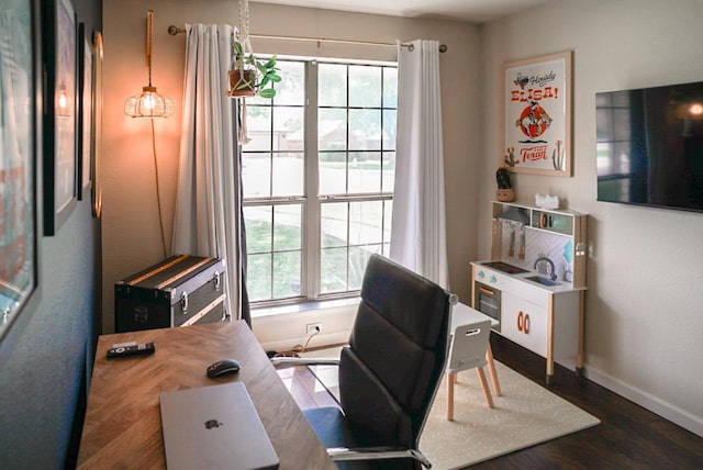 2152 Stonecrest Path, New Braunfels, TX 78130 - home office featuring baseboards and wood finished floors