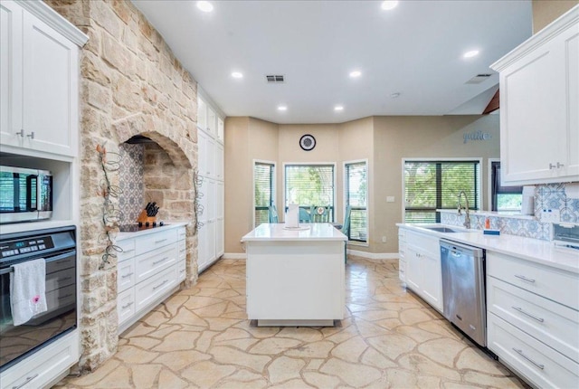 302 Guadalupe River Dr, Seguin, TX 78155 - photo 4