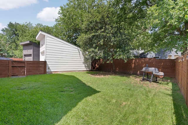 2500 Southland Dr Unit B, Austin, TX 78704 - view of fenced backyard