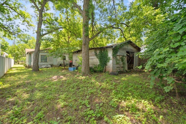 1114 Linden St Unit 2, Austin, TX 78702 - view of yard